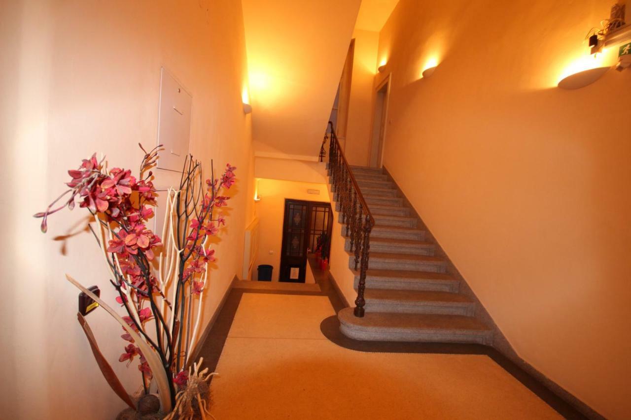 Apartment Halkova 5 プラハ エクステリア 写真