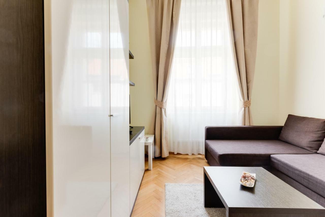 Apartment Halkova 5 プラハ エクステリア 写真